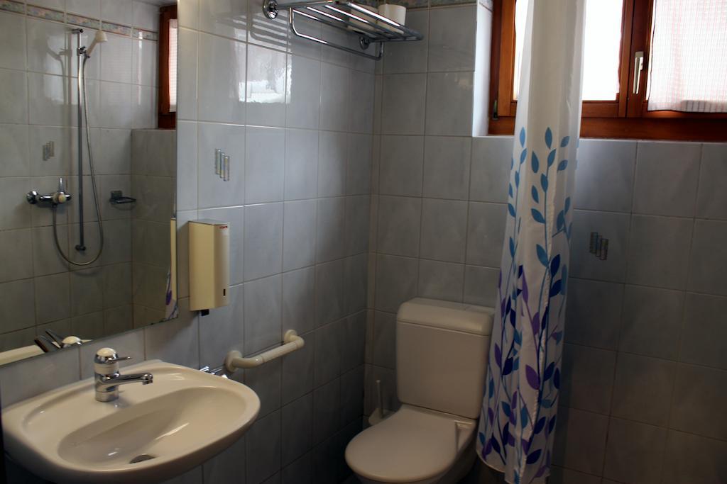 Hostel Imseng Саас-Фее Стая снимка